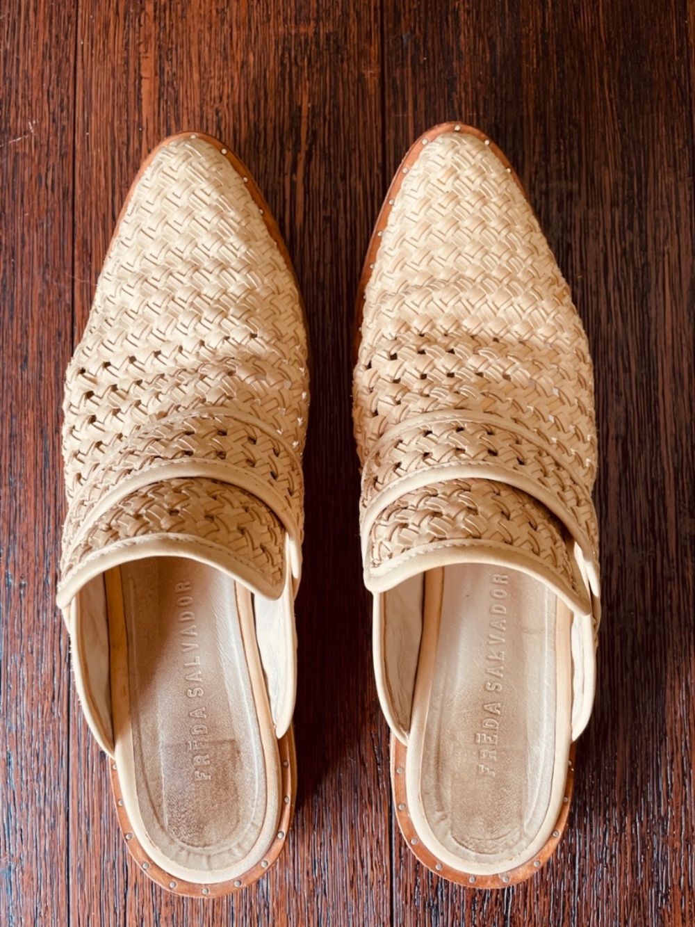 FREDA SALVADOR Keen Mule in Nude Woven Calf - Picture 2 of 5